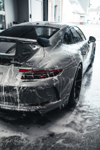 Precision in every pass. From thick foam to a flawless finish, this Porsche gets the full Mackie’s treatment—careful hand wash, deep clean, and protection that keeps it looking showroom ready. Because details matter.